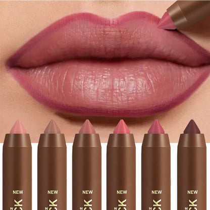💋💄 50% KORTING! Aanbrengen, deppen, en je lippen blijven de hele dag fluweelzacht mat. Deze lip crayon smelt op je mond, maar geeft geen krimp – geen vlek op je koffiekopje, geen smudge na een zoen. Perfectie die blijft zitten.