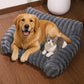 🐾✨50% KORTING! 🐱🐶 Gezellig Sofa Huisdierbedde – Ultrazacht, Verhoogde Bolsterranden & Super-Zachte Geribbelde Pluche. Meer dan 11.382 Blije Huisdieren Slapen in Stijl!✨